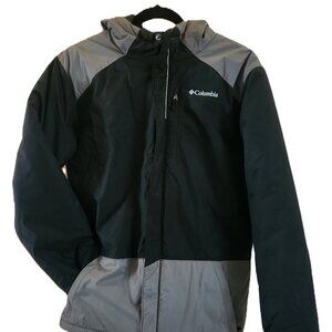 Stylish Columbia Nylon Waterproof Jacket – Youth XL